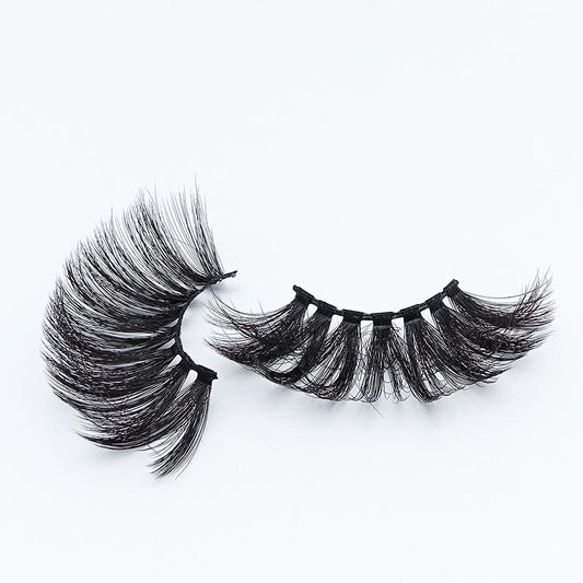 Thick and Long Lashes in a Variety of Styles