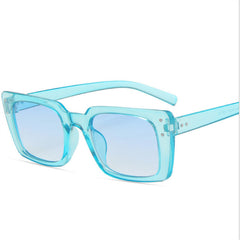 Mi Nail Small Frame Sunglasses – Bold Fashion in Minimalist