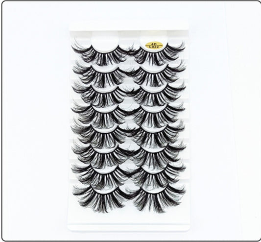 Thick and Long Lashes in a Variety of Styles