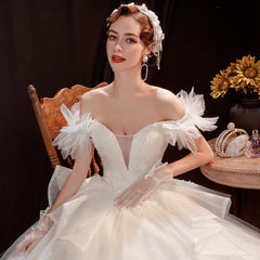 Angel''s wedding dress court fashion French bride champagne petals one shoulder wedding dress