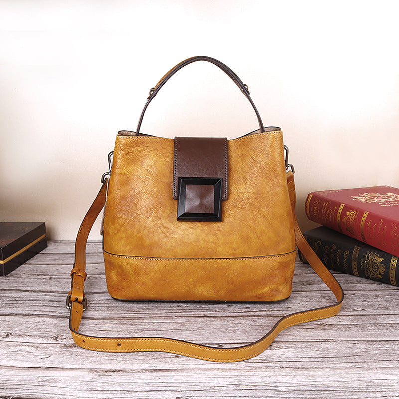 Women's retro handmade leather bag - view 4
