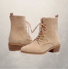 Flat lace up boots