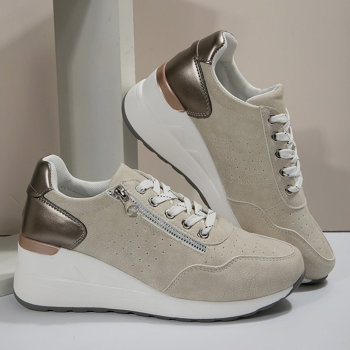 Lace-up Sneakers Women Cozy Tinck-soled Sports Shoes