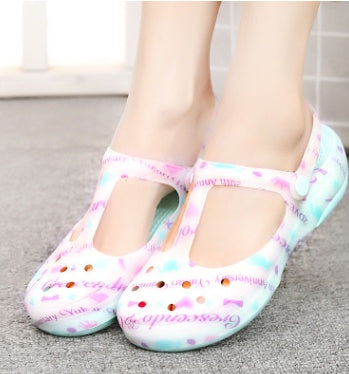 New sandals, women's shoes, Summer hole shoes