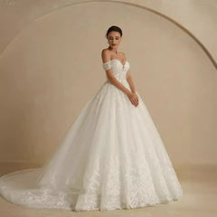 Off-shoulder Bridal Main Wedding Dress Elegant Court Style  French Light Door Yarn
