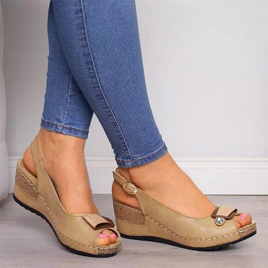 Fish mouth buckle sandals