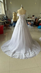 Off-shoulder Bridal Main Wedding Dress Elegant Court Style  French Light Door Yarn