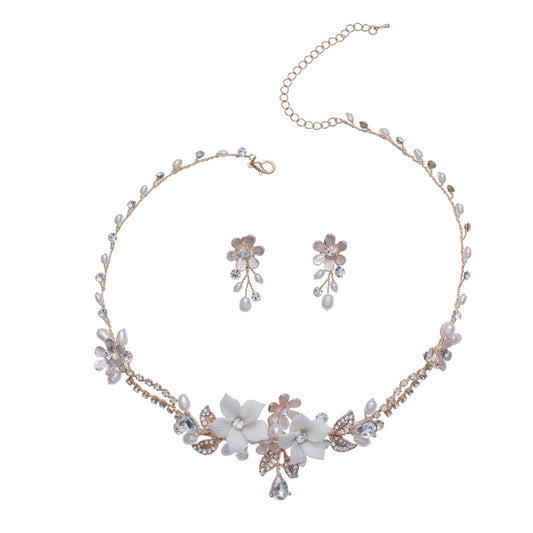 Bridal Necklace Exquisite Ceramic Flower Wedding Dress
