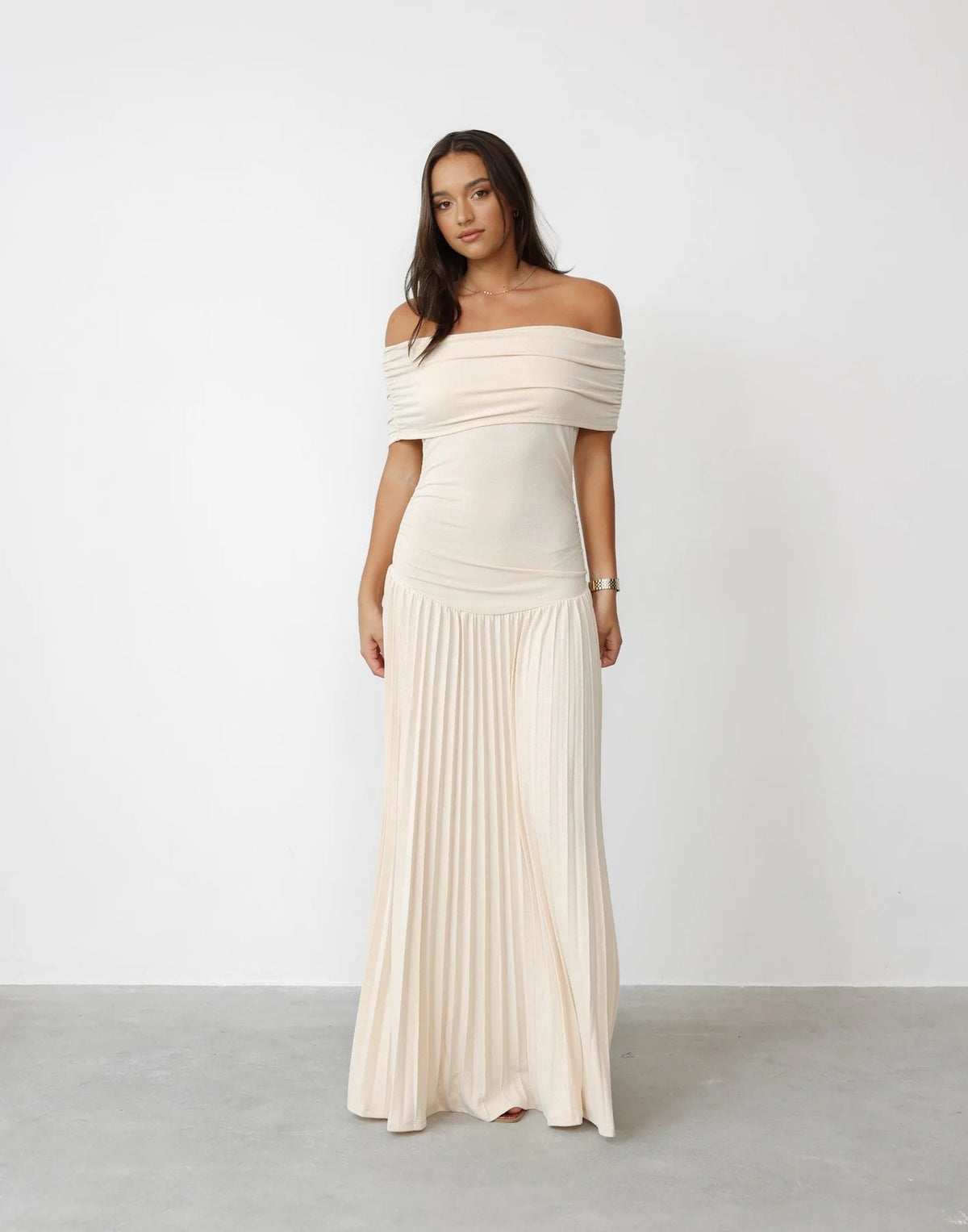 Off-shoulder Pleated New Versatile Dress