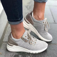 Lace-up Sneakers Women Cozy Tinck-soled Sports Shoes