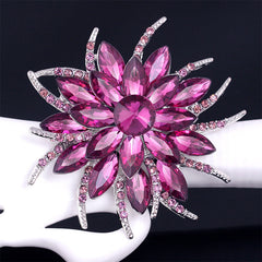Fashion Vintage Collar Flower Crystal Brooch