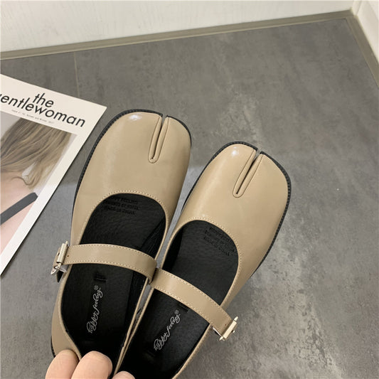Split Toe Mary Jane Shoes