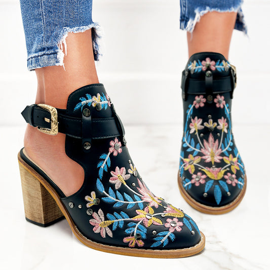 Personalized Retro Embroidered Rivet High Heels Chunky Heel Women's Sandals