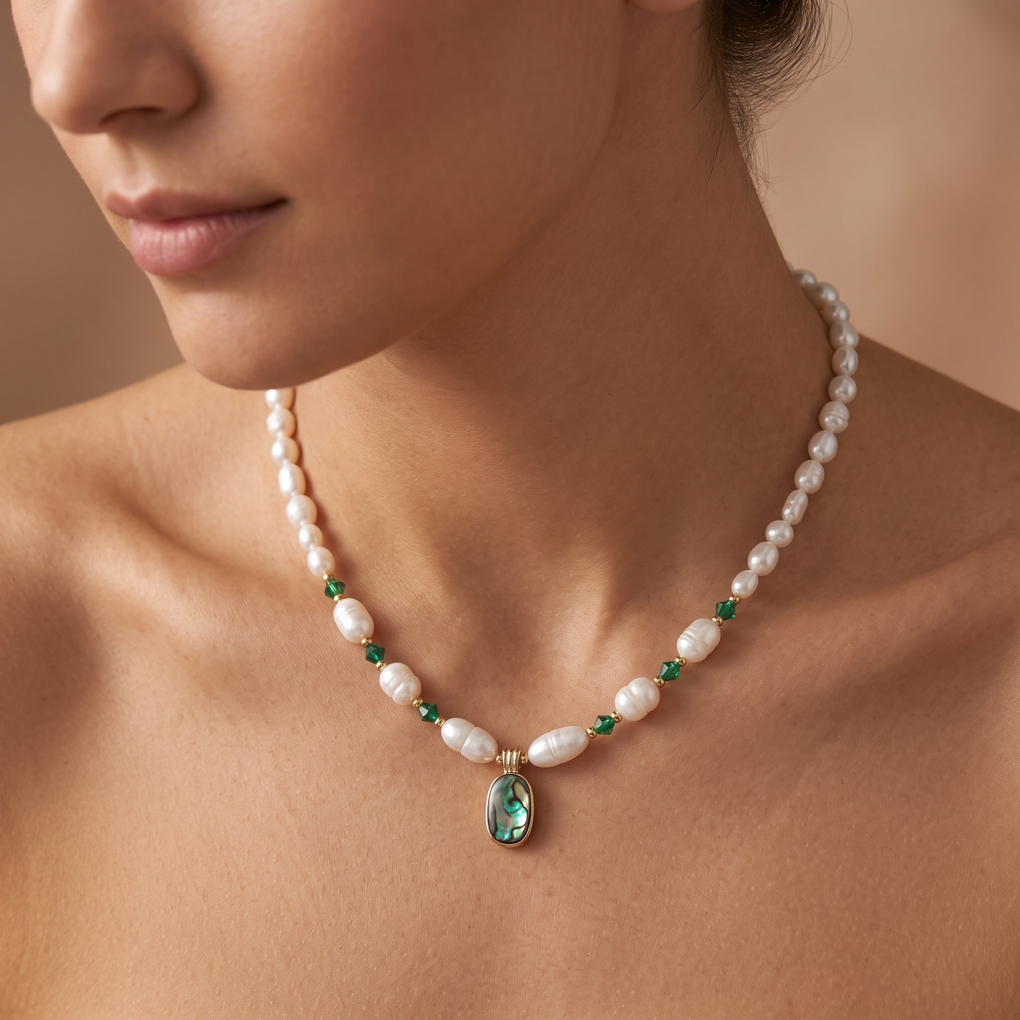 Freshwater pearl necklace with abalone shell pendant
