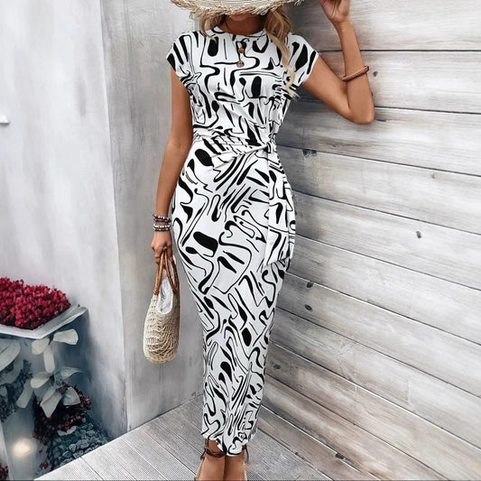 Elegant Waist Strap Striped Round Neck Short Sleeve And Long Pattern Dress