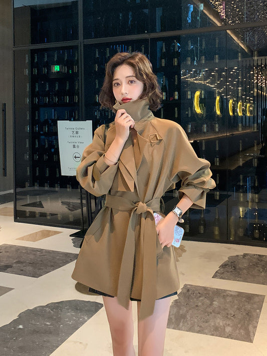 Women's Short Khaki Waist Trimming Trench Coat Draping