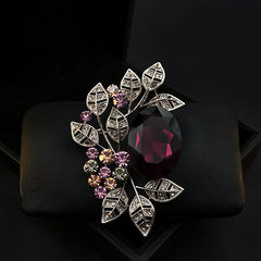 Men's And Women's French Vintage Atmospheric Brooches